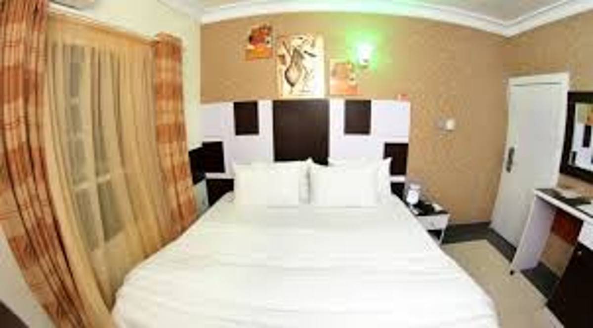 royal cruise hotel abia state