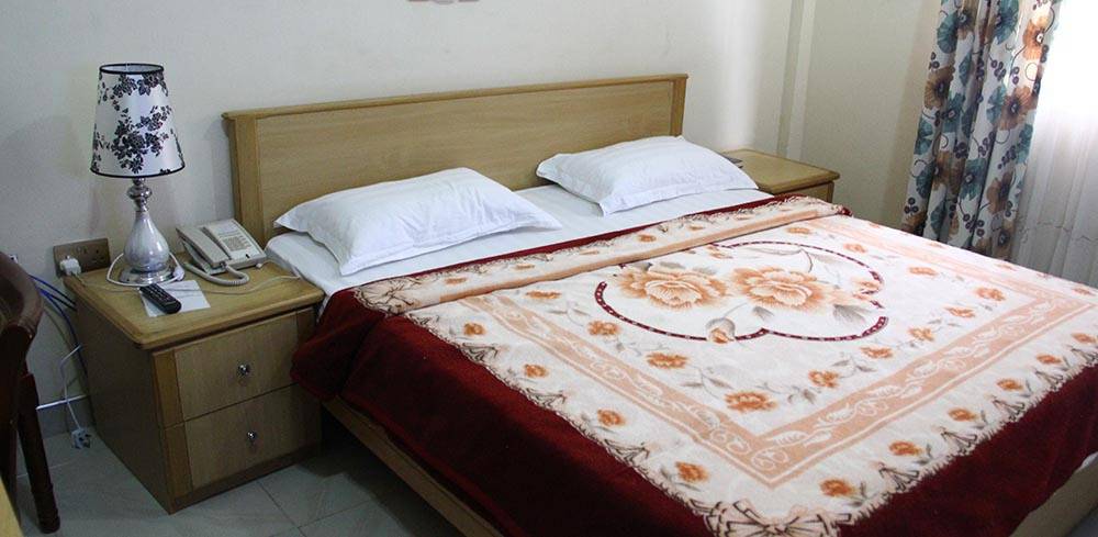 Yakam Hotel