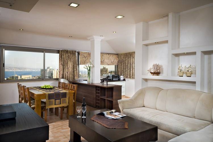 Melony Hotel