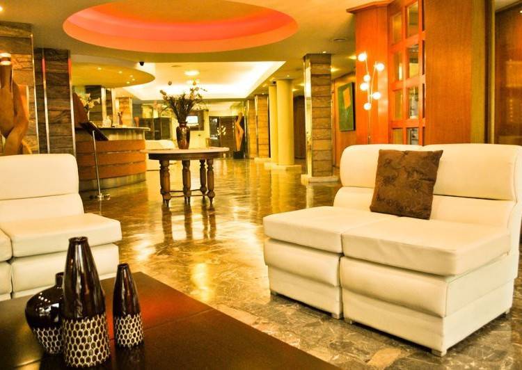Hotel Mayoral