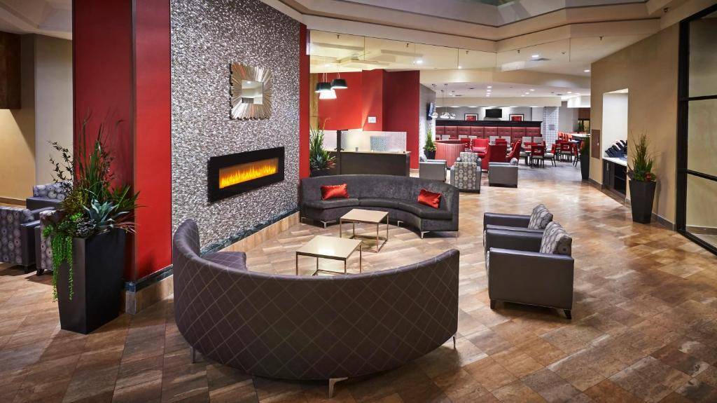 Best Western Plus Waterfront Hotel