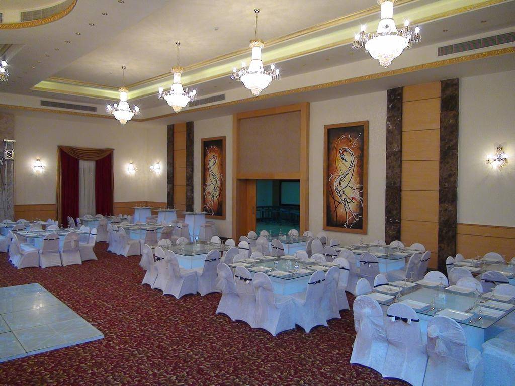 Glorious Hotel