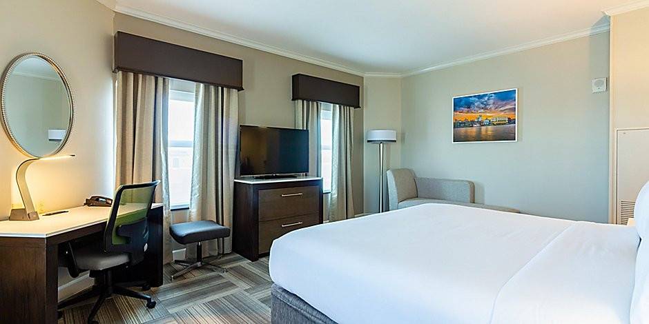 Holiday Inn Express Savannah-Historic District