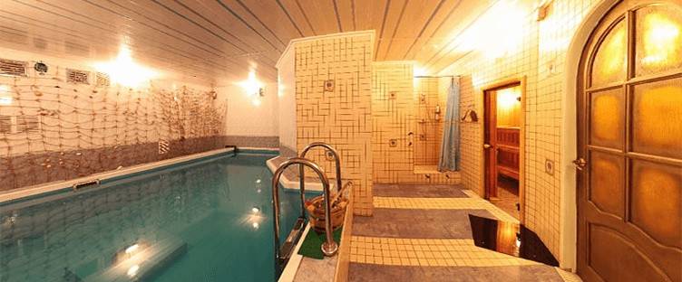 Araks Hotel