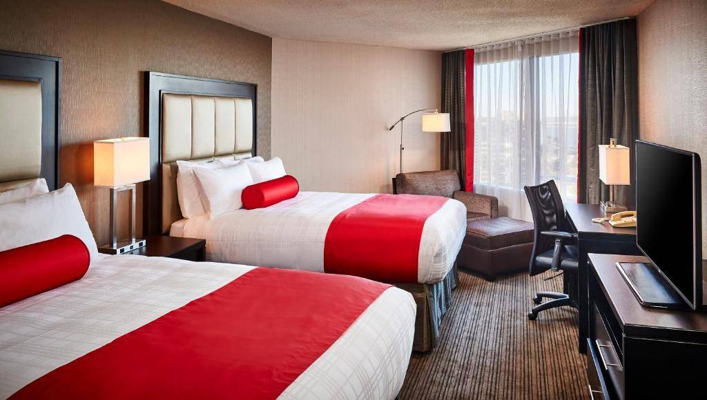 Best Western Plus Waterfront Hotel