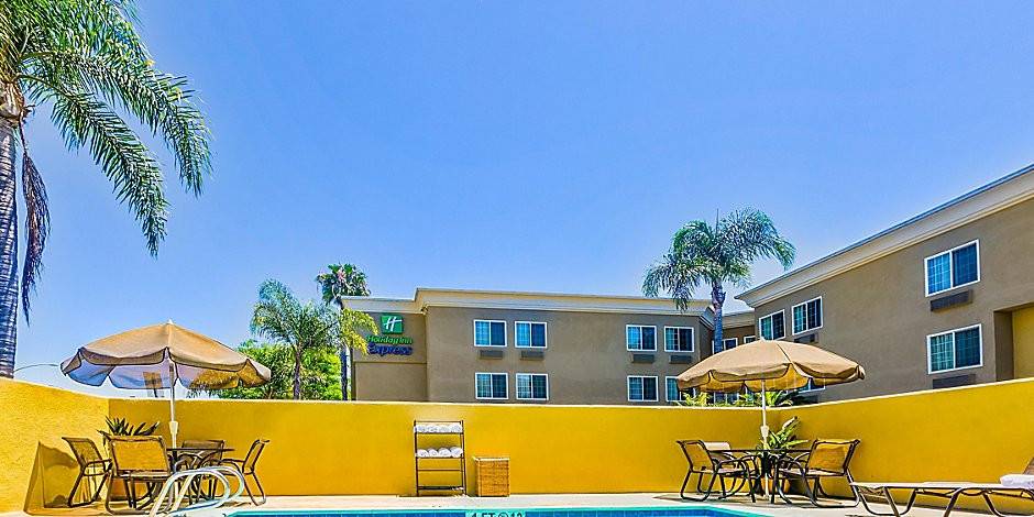 Holiday Inn Express San Diego SeaWorld-Beach Area