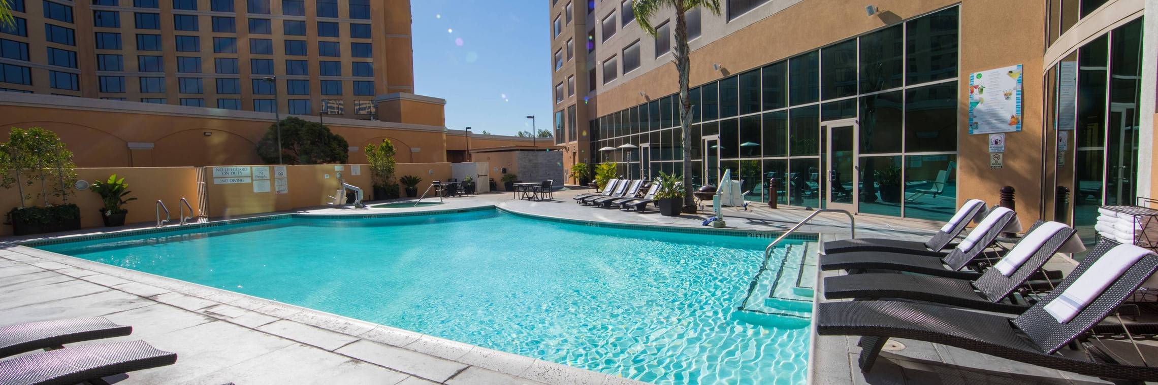 Anaheim Marriott Suites