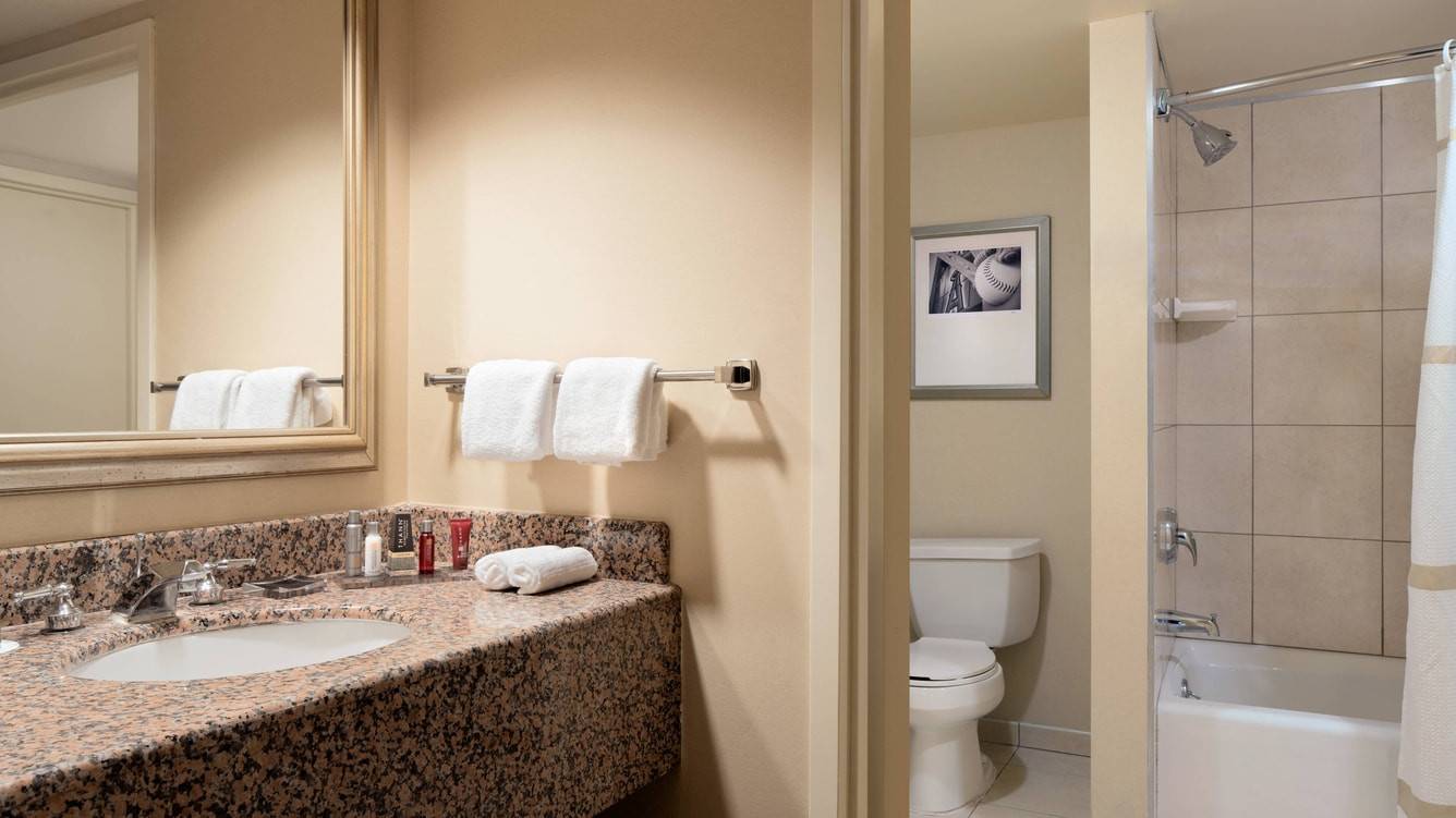 Anaheim Marriott Suites