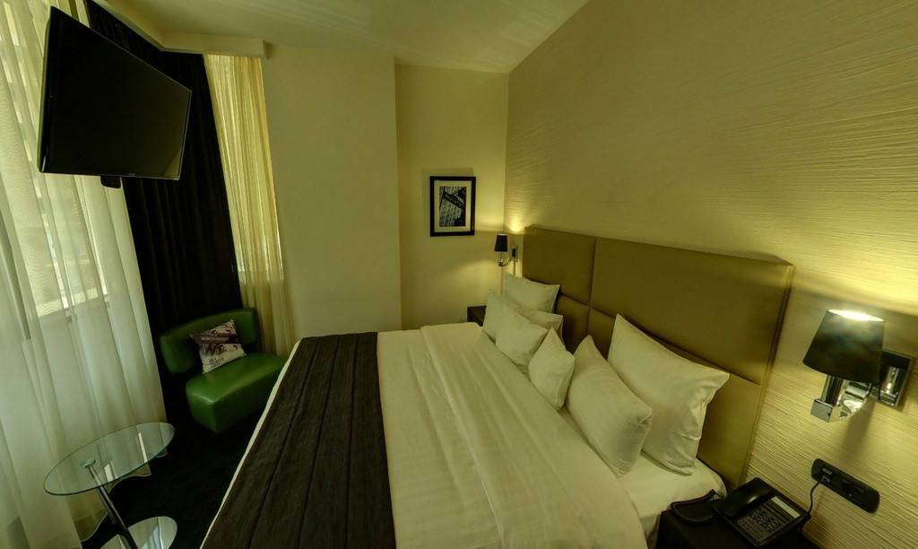 North Avenue Hotel