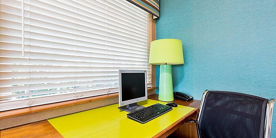 Holiday Inn Express San Diego SeaWorld-Beach Area