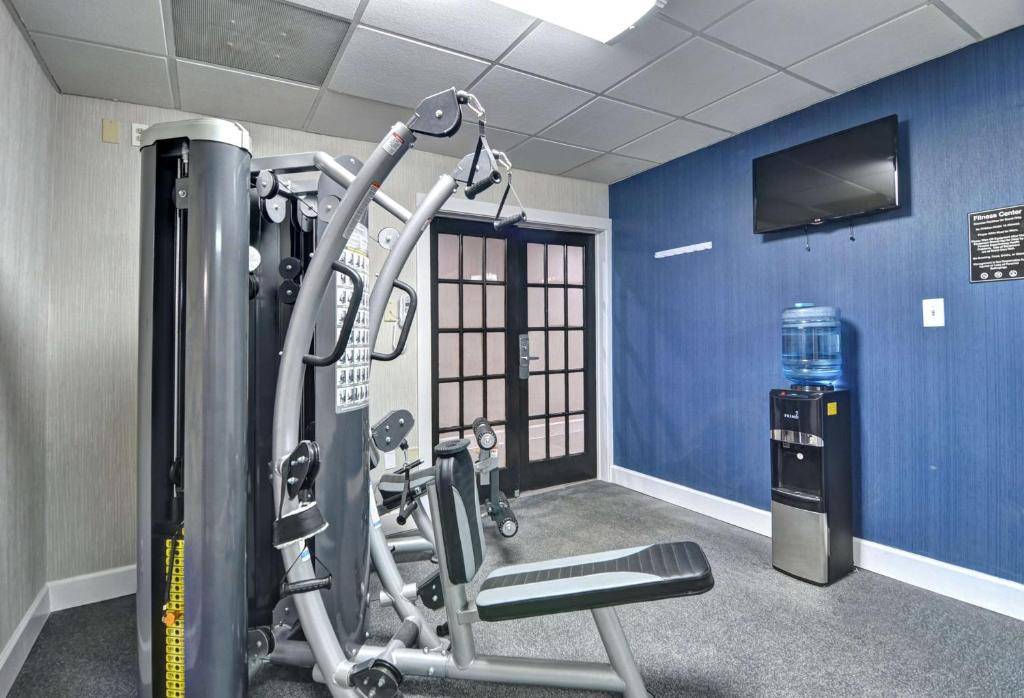 Best Western Plus Hanes Mall Hotel