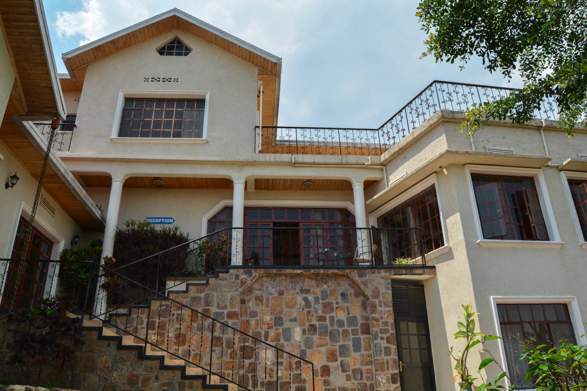 Golfhills Residence Hotel