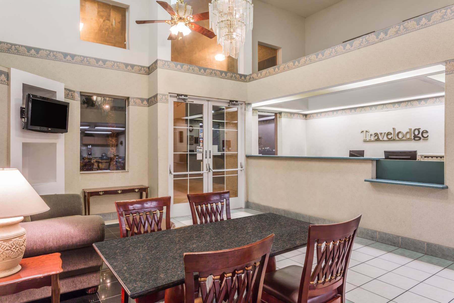 Travelodge by Wyndham Phoenix Downtown