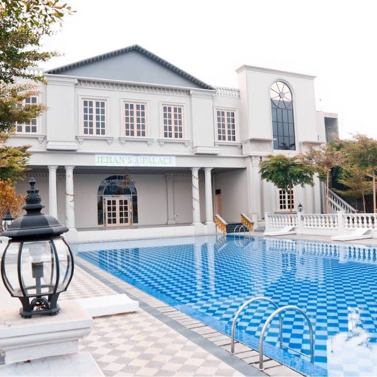 De Jehan’s Boutique Hotel