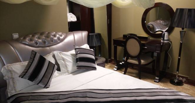 G. Town Hotel