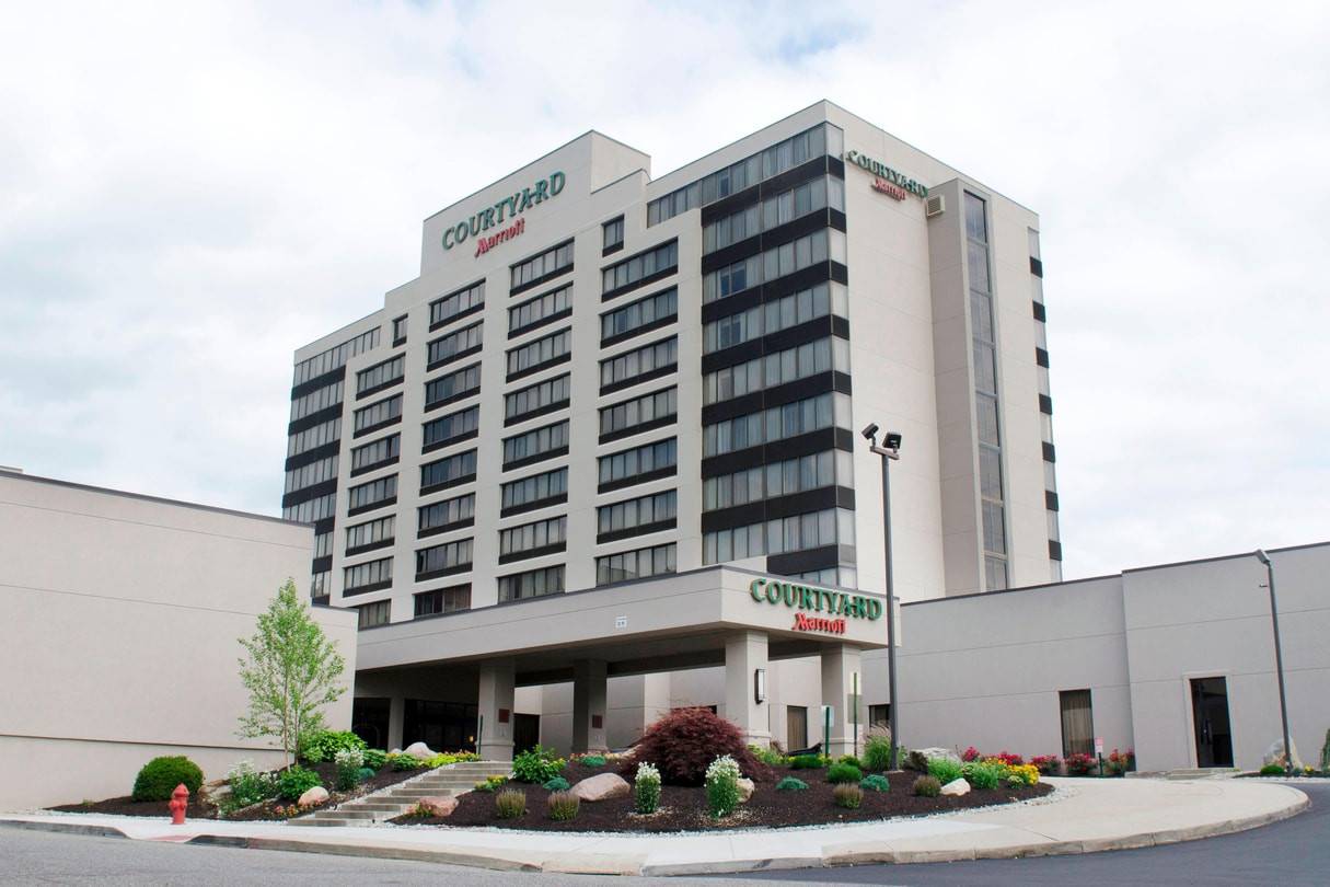 Courtyard by Marriott Waterbury Downtown
