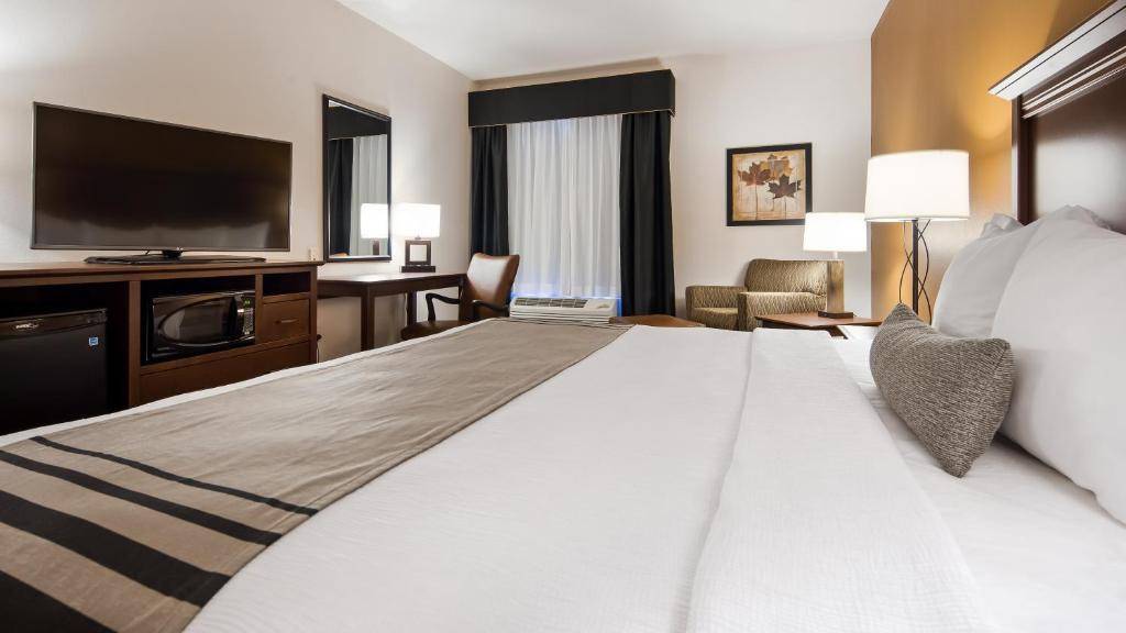 Best Western Plus Lincoln Inn & Suites