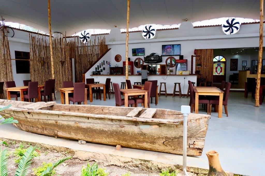 27 Cafè Zanzibar Airport Hotel