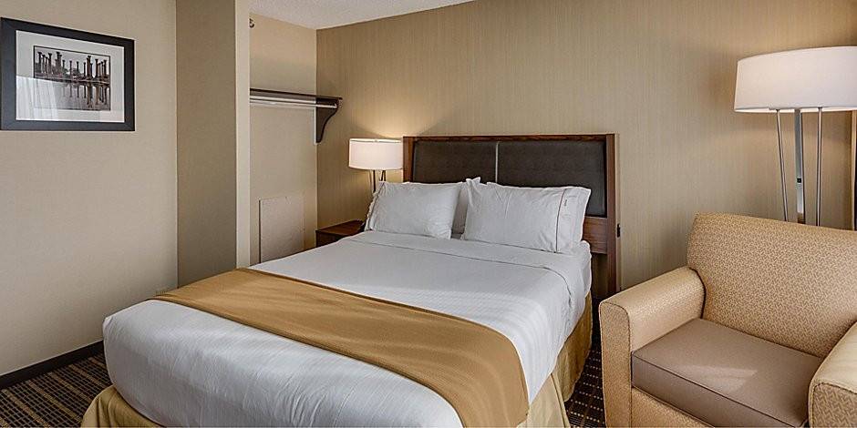 Holiday Inn Express Washington DC SW - Springfield