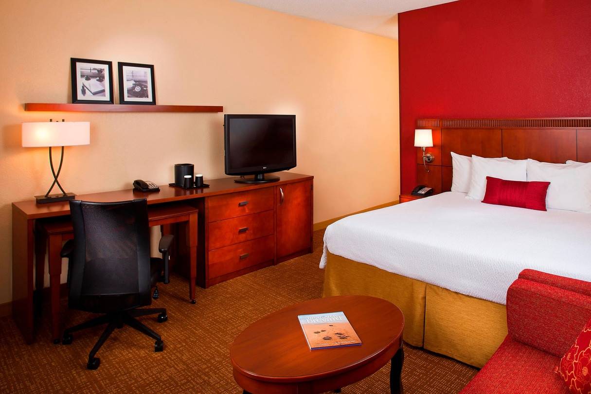Courtyard by Marriott Melbourne West