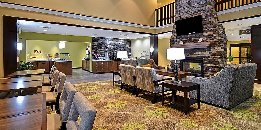 Staybridge Suites Grand Rapids - Airport