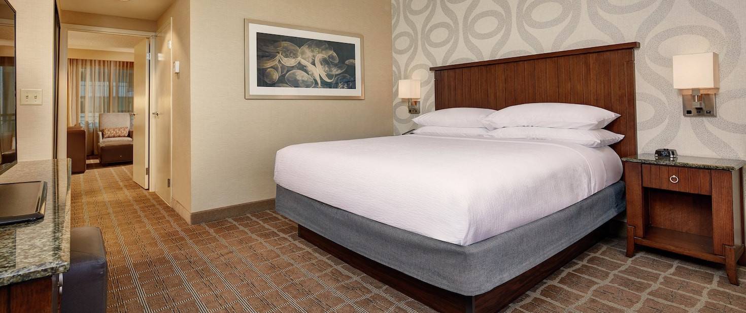 Embassy Suites by Hilton San Diego La Jolla
