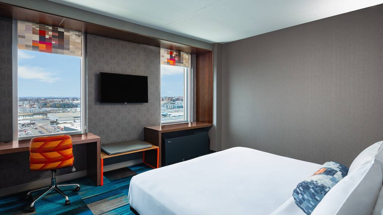 Aloft Boston Seaport District